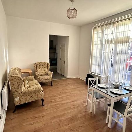 Leicester Spacious Flat With Free Parking Exterior foto